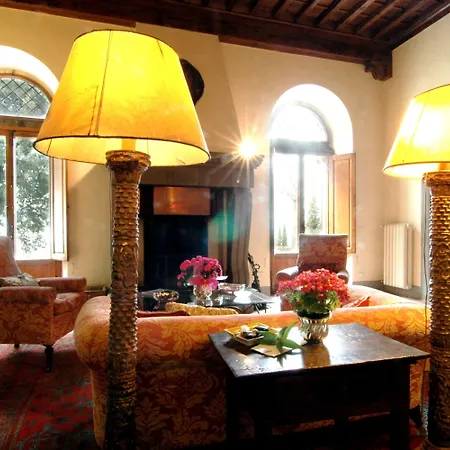 Вилла Castello Di Volognano